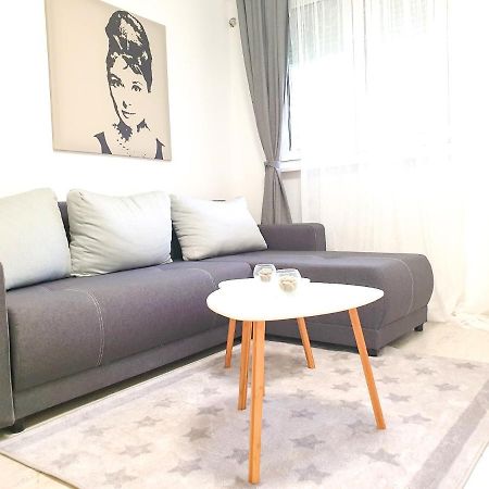 Apartment Iskra Belgrade Luaran gambar
