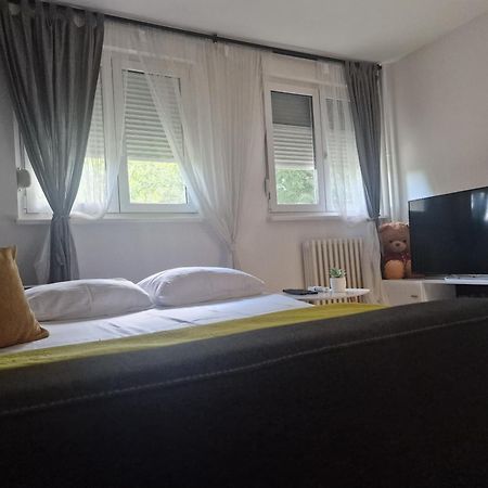 Apartment Iskra Belgrade Luaran gambar