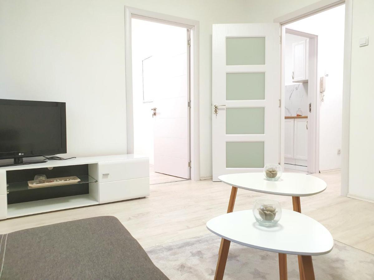 Apartment Iskra Belgrade Luaran gambar
