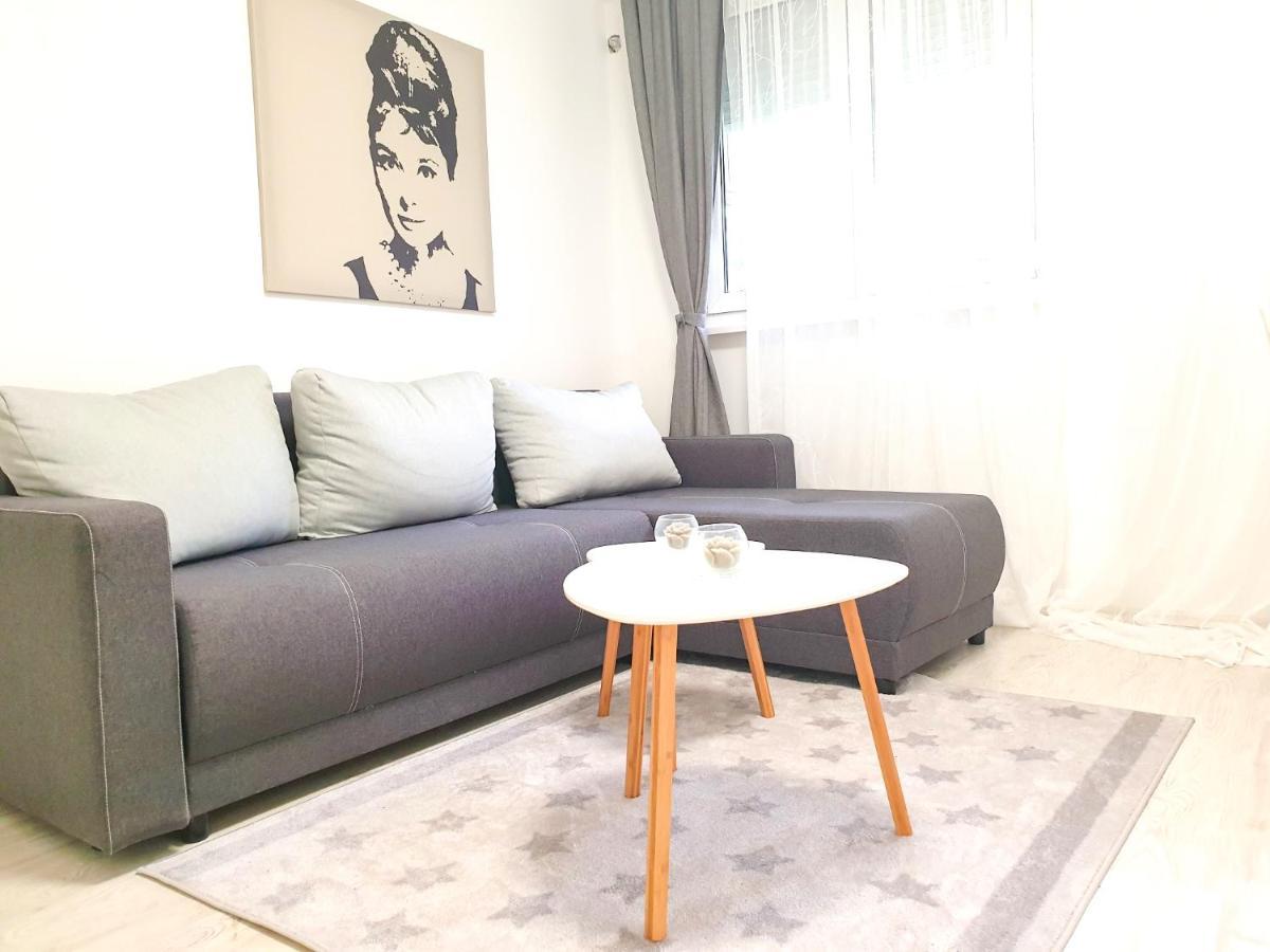 Apartment Iskra Belgrade Luaran gambar