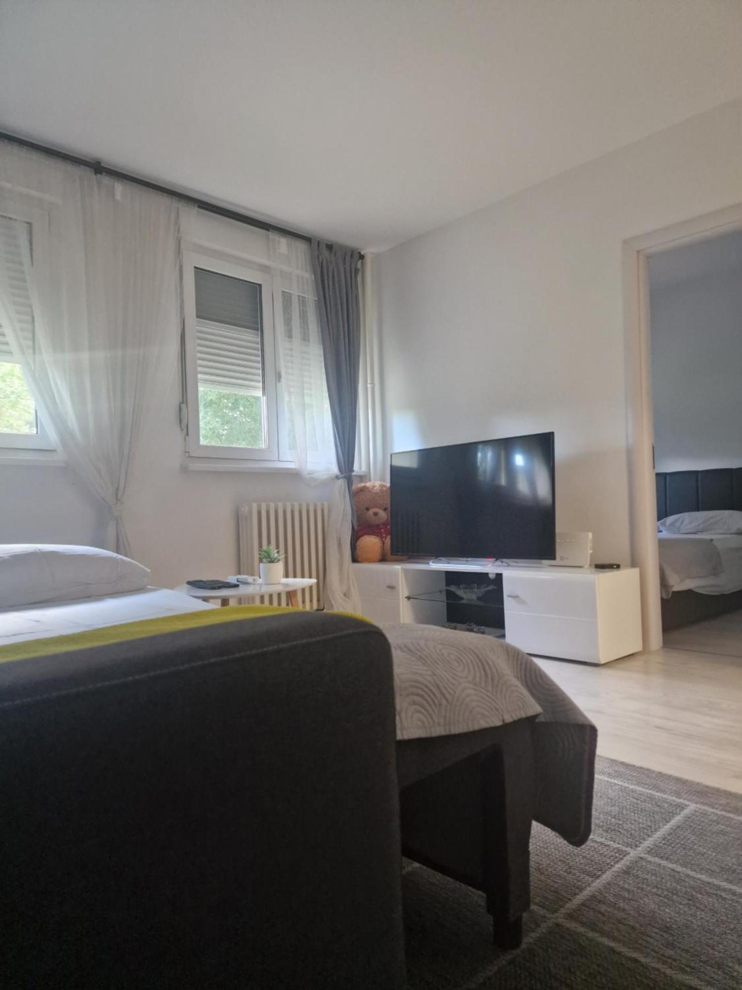 Apartment Iskra Belgrade Luaran gambar